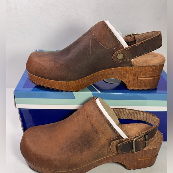 White Mountain Shoes Being Leather Clog comfy summer spring classic casual style - Picture 2 of 10